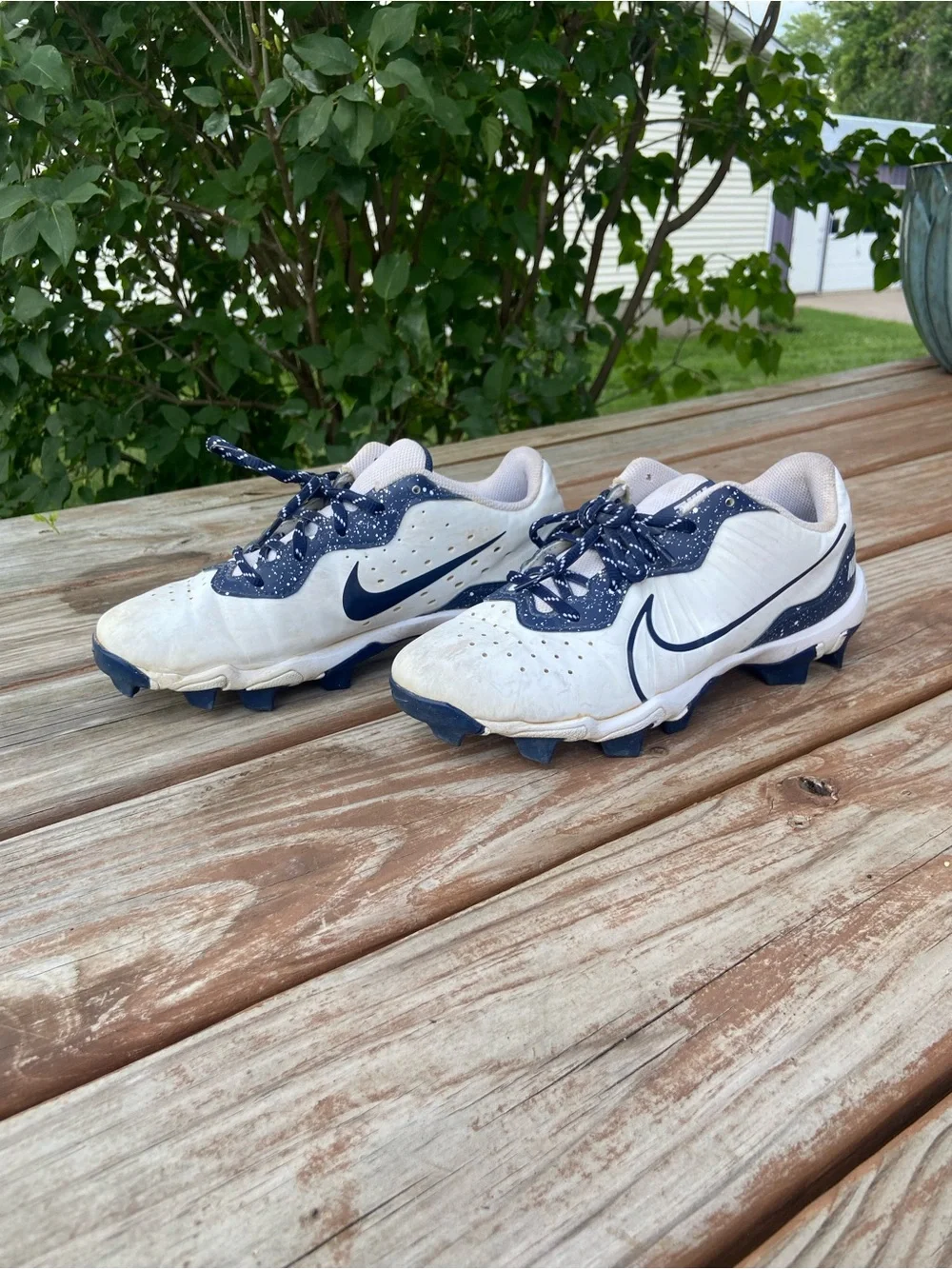 Nike Cleats - Navy Blue & White - Size 6 - Softball
